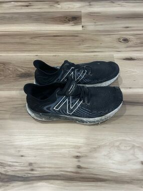 New Balance Black Men's Athletic Running Sneakers with White Accents